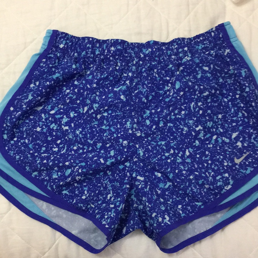 LIKE NEW blue nike shorts